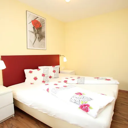 Apartmenthaus Franz Kleindienst *